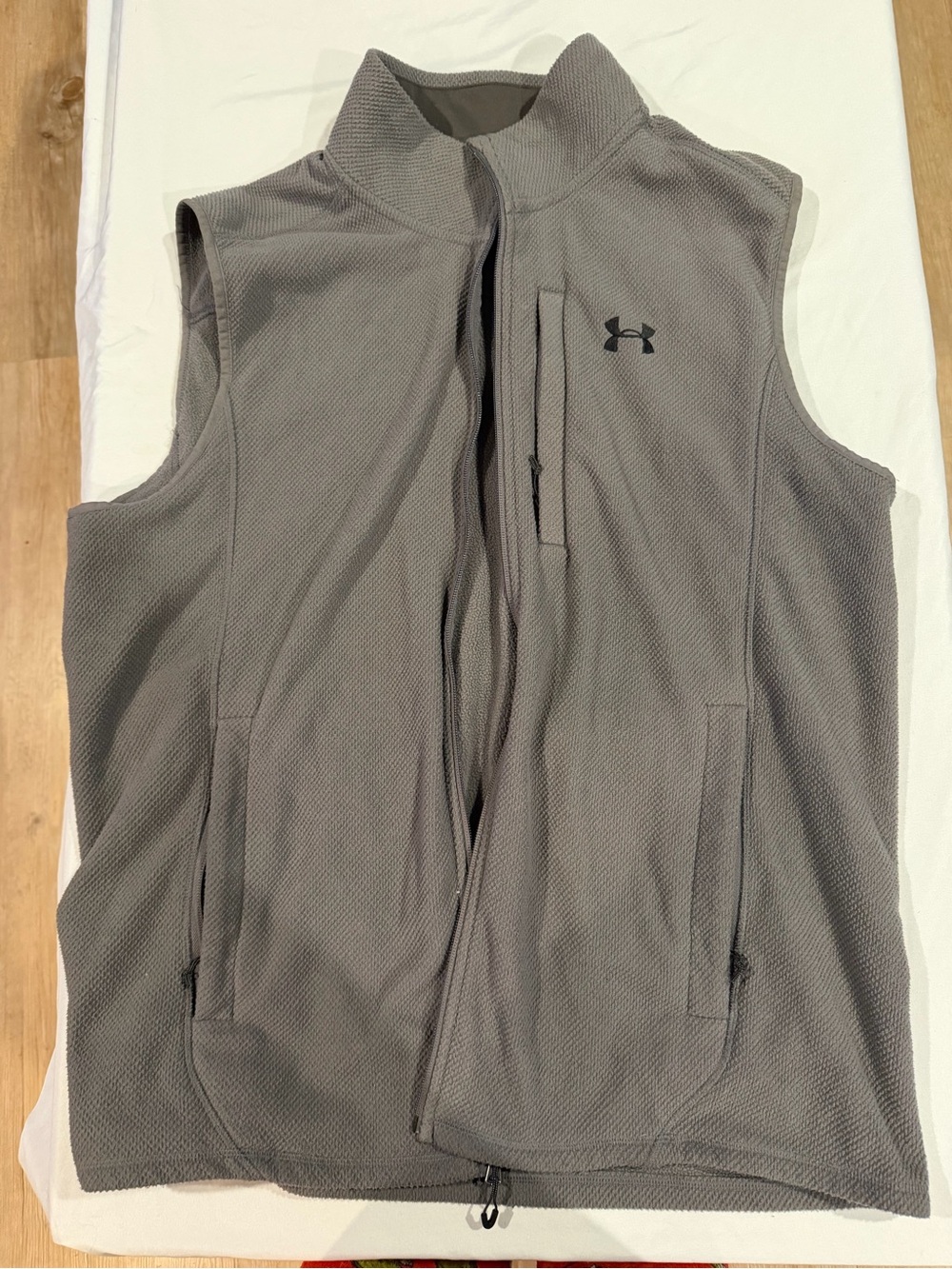 Under Armour Men's Gray Zip-Up Fleece Vest